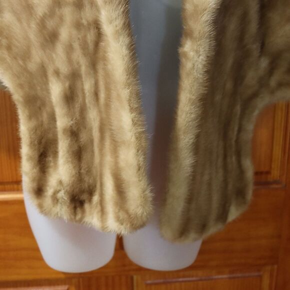 Vintage Mink or Fox Fur Stole Wrap with Pockets Old Money Glam Mob Wife OS - Picture 4 of 16